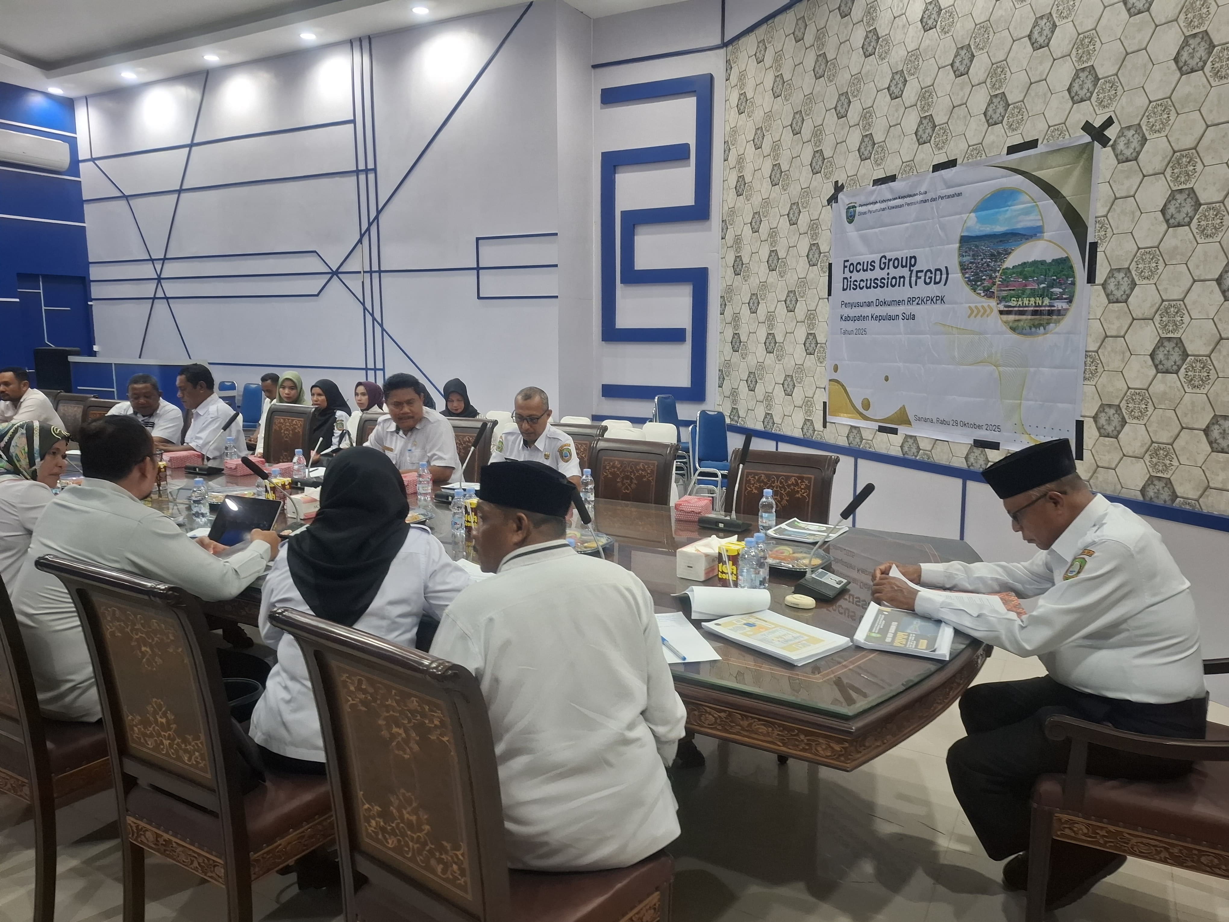 Dukung Program Nasional, Pemda Kepulauan Sula Gelar Seminar Penyusunan Dokumen RP2KPKPK