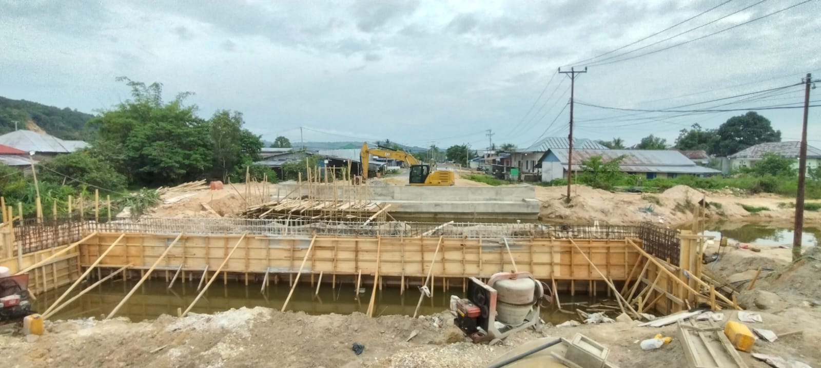 Sebulan Upah Pekerja Tak Dibayar Pembangunan Jembatan Fangahu Terhenti 