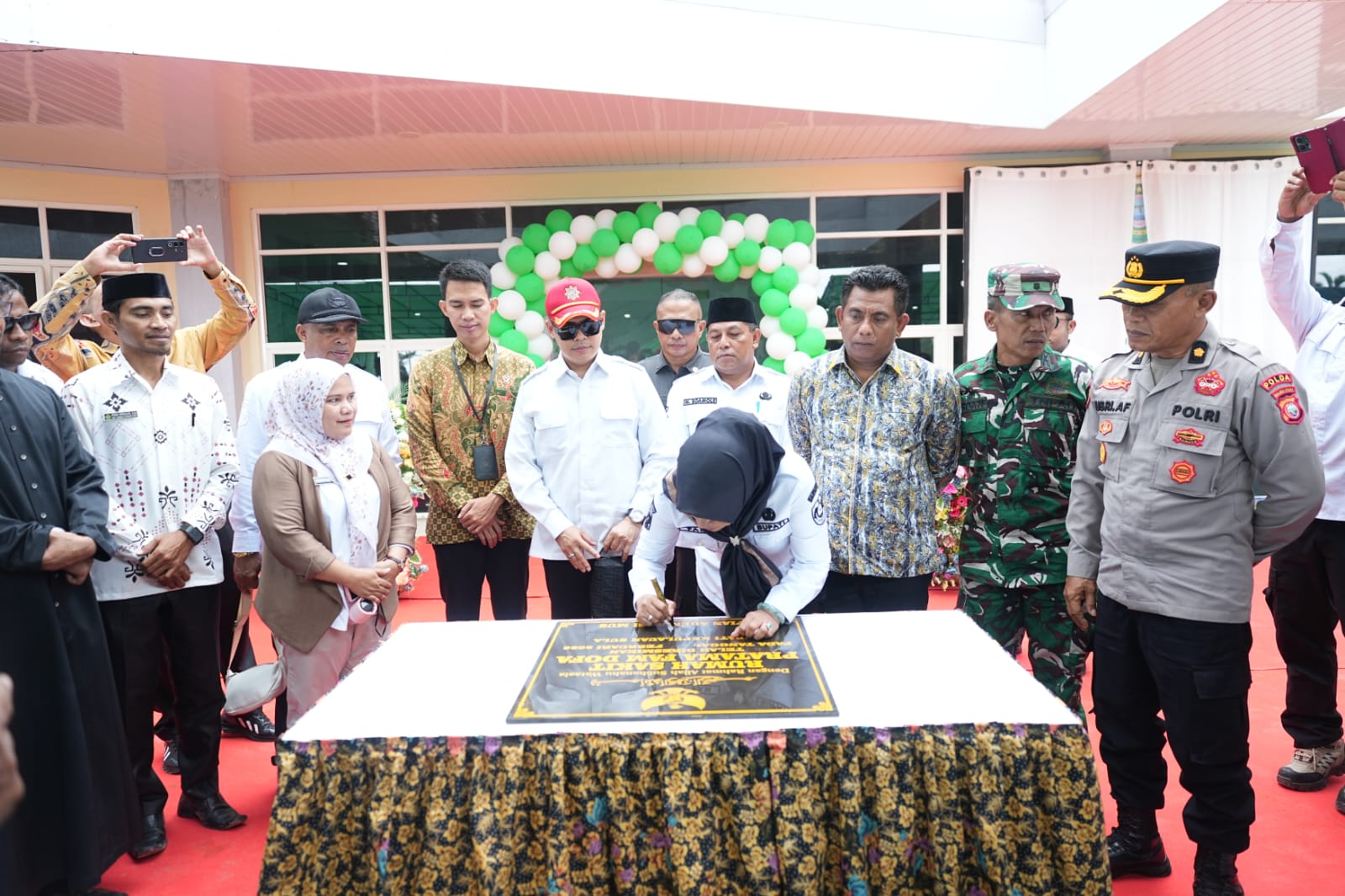 Resmikan RS FAM, Bupati Kepulauan Sula Minta Penambahan Tenaga Medis